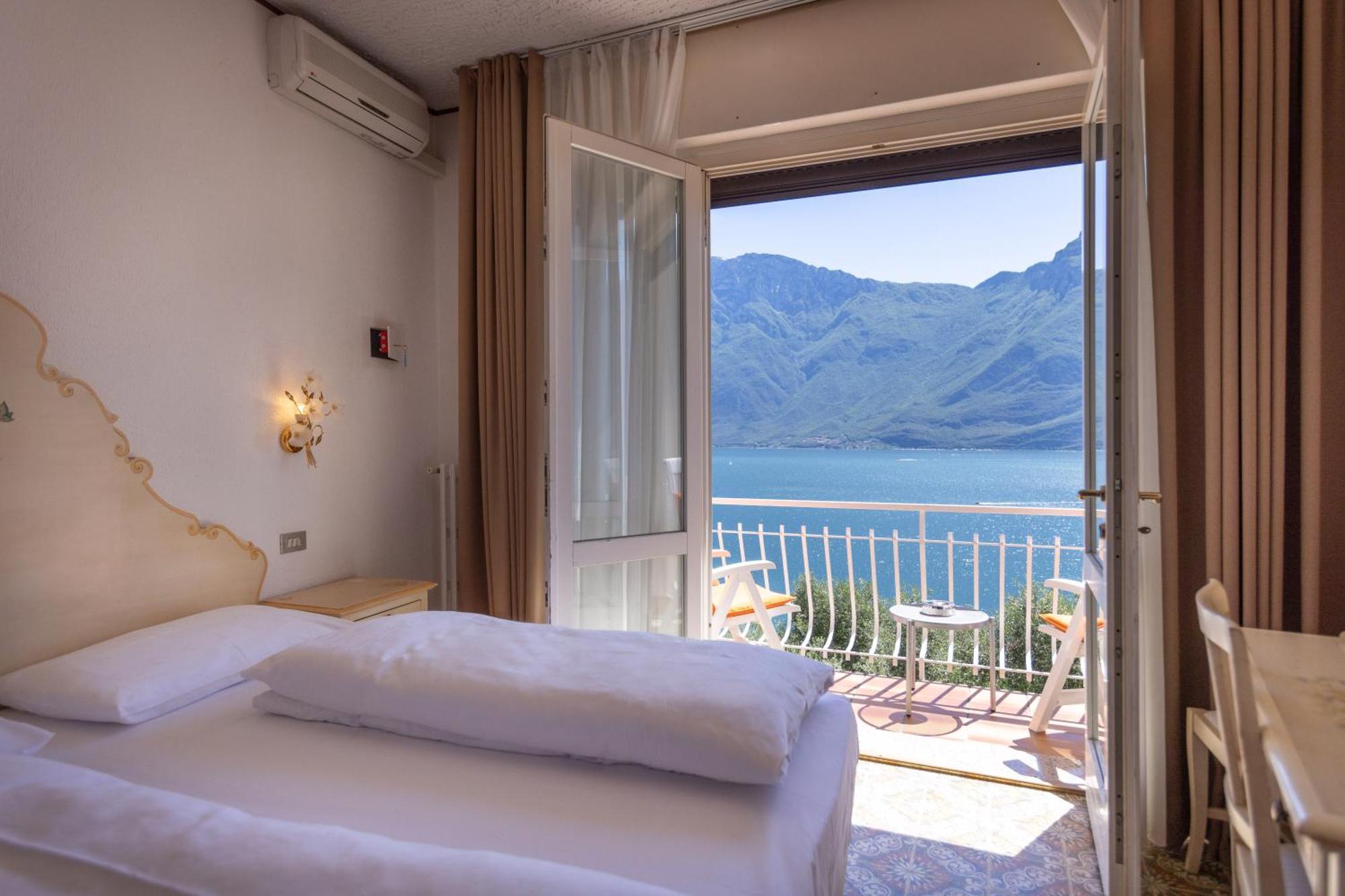 Hotel Villa Margherita Limone sul Garda Kültér fotó
