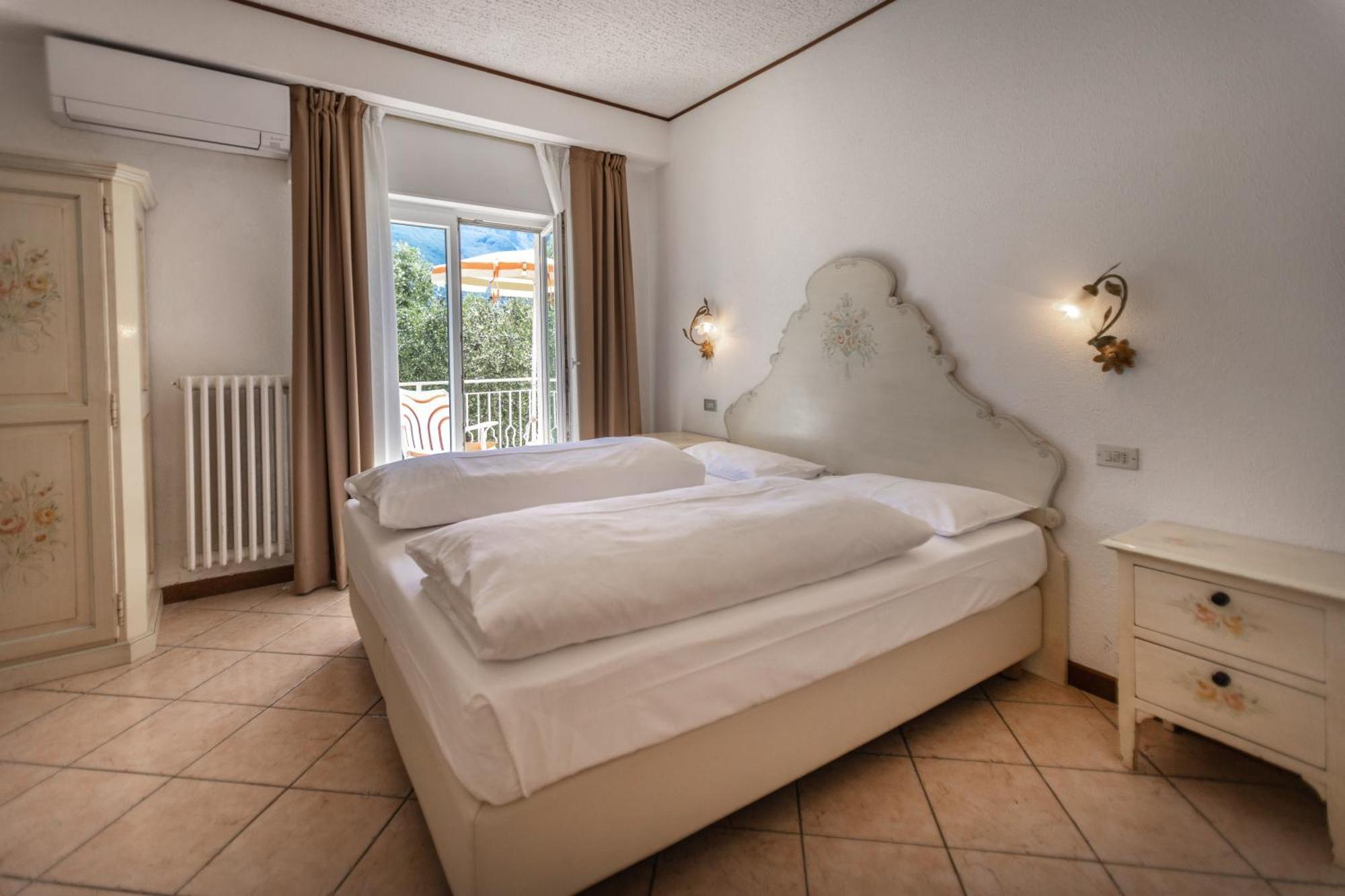 Hotel Villa Margherita Limone sul Garda Kültér fotó